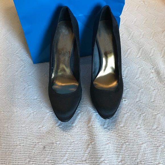 5 inch Satin Material Heels - size 9, Colin Stuart - Picture 3 of 9